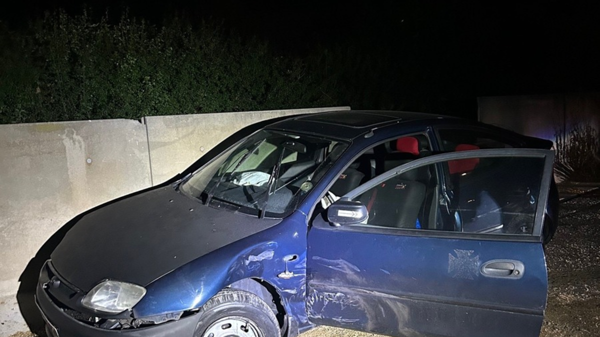 POL-DN: Gemeinsame Pressemeldung von Polizei Aachen und Polizei Düren: Kilometerlange Verfolgungsfahrt - Zwei verletzte Polizisten - Foto: presseportal.de