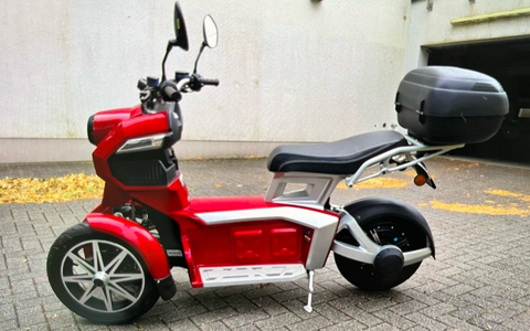 POL-RBK: Wermelskirchen - Dreirädriges Kleinkraftrad aus Tiefgarage entwendet - Foto: presseportal.de POL-RBK: Wermelskirchen - Dreirädriges Kleinkraftrad aus Tiefgarage entwendet - Foto: presseportal.de