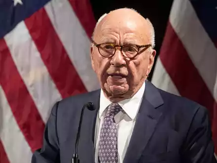 Trump pocht auf eine schnelle Aussage Murdochs - Foto: Mary Altaffer/AP/dpa