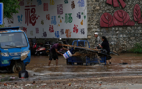 Dennoch kamen zahlreiche Menschen ums Leben.  - Foto: Mahesh Kumar A./AP/dpa