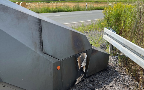 POL-COE: Dülmen, Merfeld, L600/ Enforcement-Trailer durch Feuer beschädigt - Foto: presseportal.de