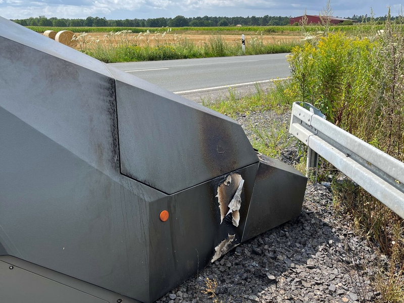 POL-COE: Dülmen, Merfeld, L600/ Enforcement-Trailer durch Feuer beschädigt - Foto: presseportal.de