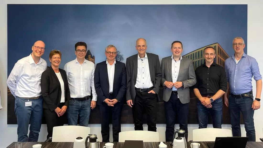 IHK-GfI und Diamant Software GmbH vereinbaren Rollout von Diamant/4 in den IHKs - Bild: presseportal.de