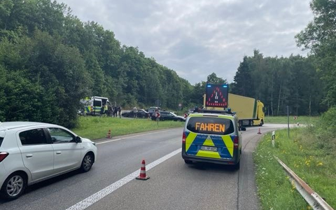 POL-KS: Zahlreiche Strafanzeigen, Blutentnahmen und sichergestellte Drogen bei Verkehrskontrolle an A44 - Foto: presseportal.de