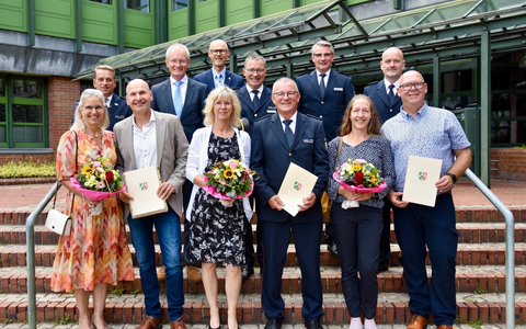 POL-BOR: Kreis Borken - 120 Jahre Erfahrung gehen in den Ruhestand - Foto: presseportal.de