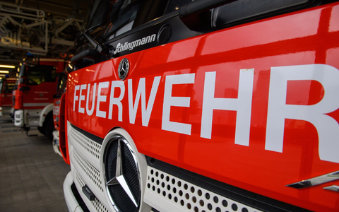 Bei Grimma läuft ein größerer Feuerwehr-Einsatz. (Symbolbild) - Foto: Klaus-Dietmar Gabbert/dpa