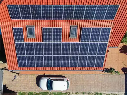 Bei der Abrechnung von privaten Solaranlagen gibt es vielerorts Probleme. (Archivbild) - Foto: Patrick Pleul/dpa-Zentralbild/dpa