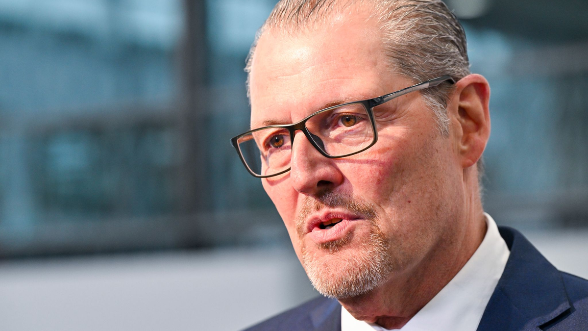 BDA-Chef Dulger: «Eine wöchentliche Höchstarbeitszeit passt besser in das Zeitalter der Digitalisierung als die strikte tägliche Höchstarbeitszeit.» (Archivbild) - Foto: Peter Kneffel/dpa