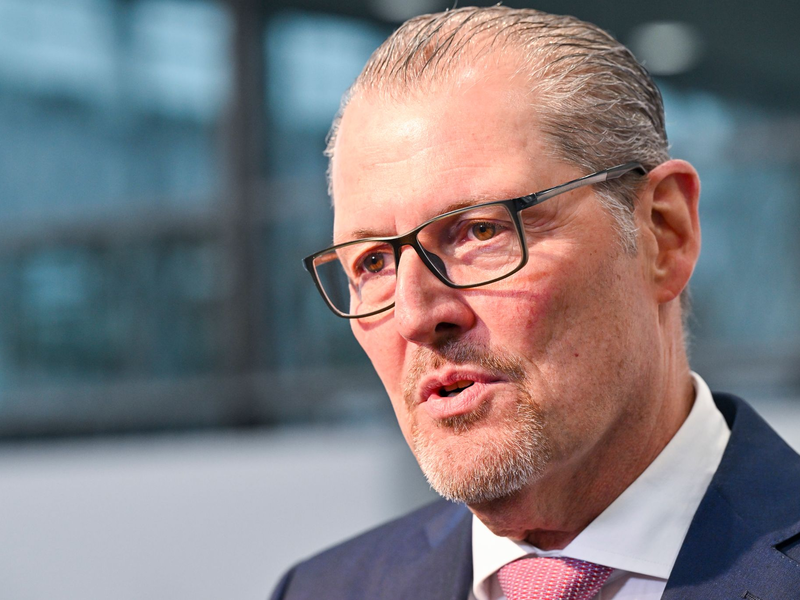 BDA-Chef Dulger: «Eine wöchentliche Höchstarbeitszeit passt besser in das Zeitalter der Digitalisierung als die strikte tägliche Höchstarbeitszeit.» (Archivbild) - Foto: Peter Kneffel/dpa