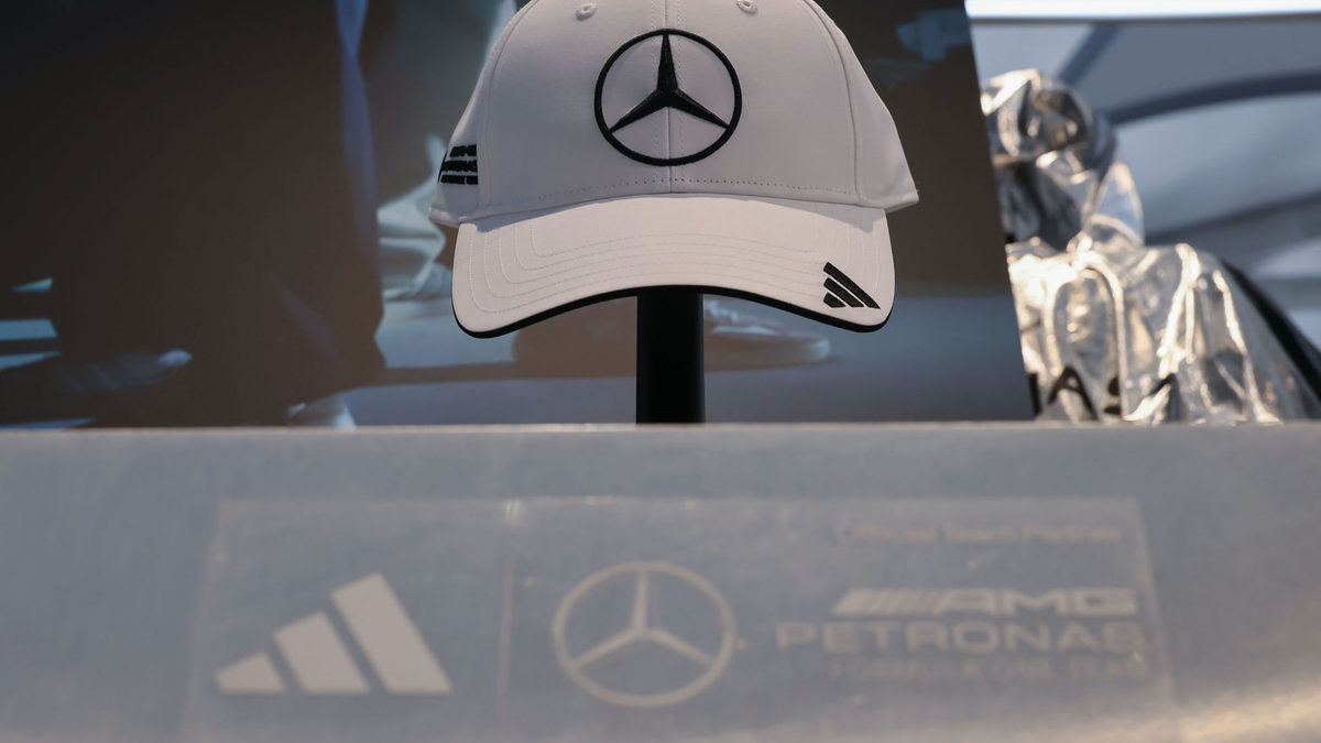 Adidas hebt die Prognose für 2025 nicht an. (Archivbild) - Foto: Daniel Löb/dpa