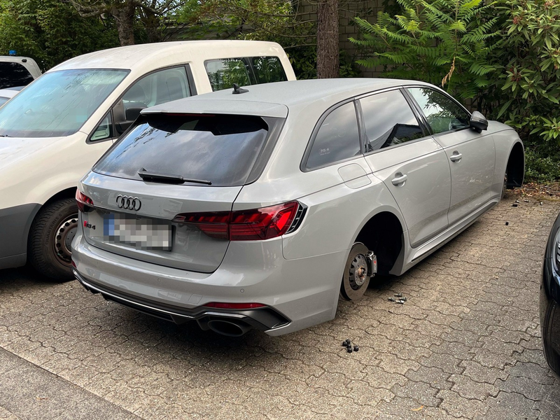 POL-RBK: Bergisch Gladbach - Unbekannte entwenden Räder von Pkw Audi in Frankenforst - Foto: presseportal.de