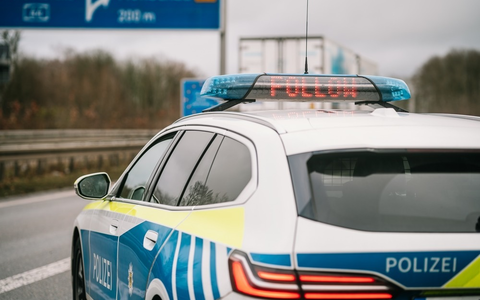 BPOL NRW: Bundespolizei vollstreckt mehrere Haftbefehle - ĂŒber 2.500EUR Geldstrafen wurden entrichtet - Foto: presseportal.de BPOL NRW: Bundespolizei vollstreckt mehrere Haftbefehle - ĂŒber 2.500EUR Geldstrafen wurden entrichtet - Foto: presseportal.de
