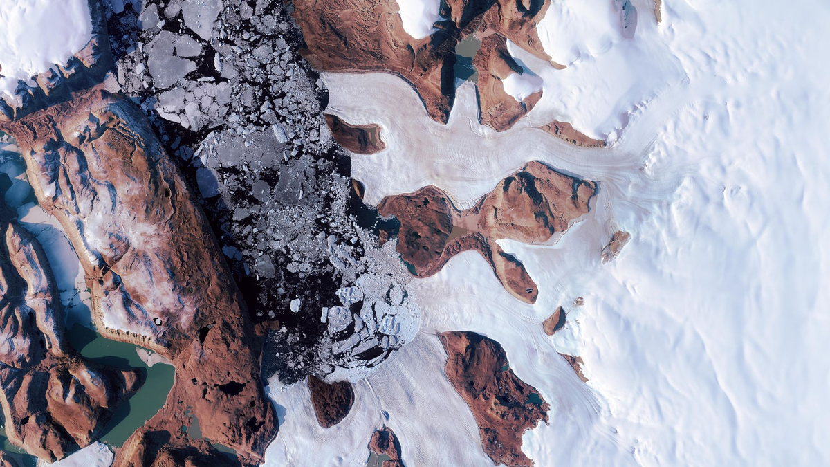 Der Harder Gletscher im Norden Grönlands hat bei Forschenden für eine große Überraschung gesorgt. - Foto: Copernicus Sentinel/ESA/dpa