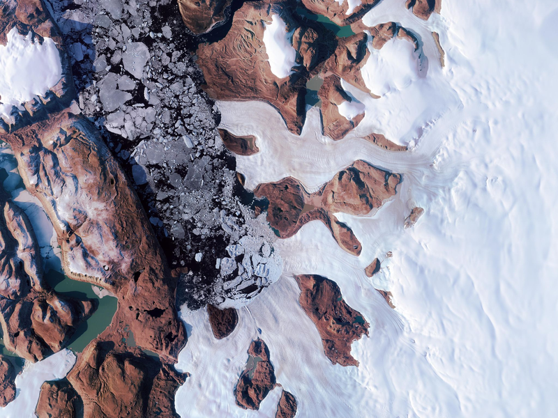 Der Harder Gletscher im Norden Grönlands hat bei Forschenden für eine große Überraschung gesorgt. - Foto: Copernicus Sentinel/ESA/dpa
