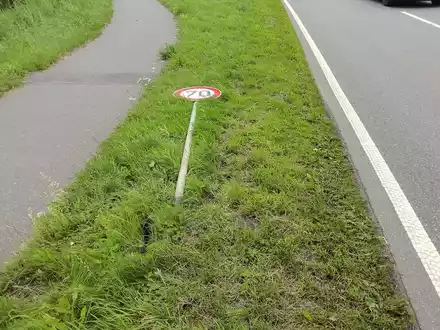 POL-IZ: 250730.2 Dingen: Verkehrszeichen beschädigt Zeugen gesucht! - Foto: presseportal.de