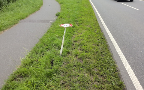 POL-IZ: 250730.2 Dingen: Verkehrszeichen beschädigt Zeugen gesucht! - Foto: presseportal.de