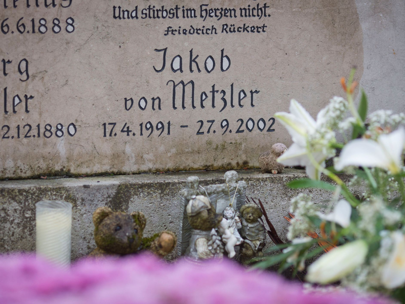 Der elfjährige Jakob von Metzler wurde 2002 entführt und getötet. (Archivbild) - Foto: picture alliance / Frank Rumpenhorst/dpa