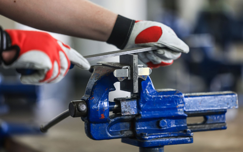 Viele Firmen erfüllen nach einer Studie nicht den Informationsbedarf von potenziellen Bewerberinnen und Bewerbern. (Archivbild) - Foto: Oliver Berg/dpa Viele Firmen erfüllen nach einer Studie nicht den Informationsbedarf von potenziellen Bewerberinnen und Bewerbern. (Archivbild) - Foto: Oliver Berg/dpa