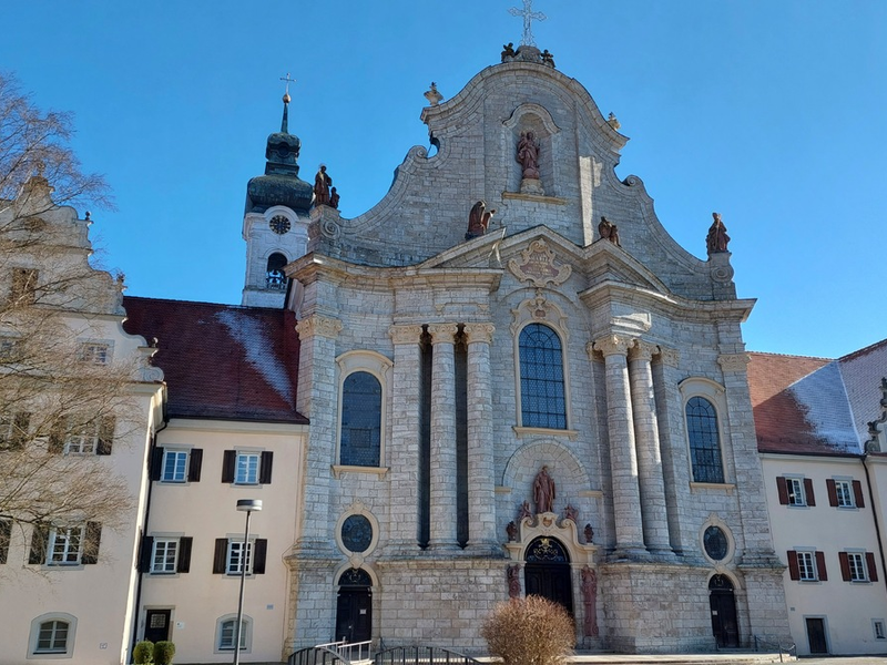 SWR Extra: Nach dem Zugunglück bei Riedlingen - Der Gedenkgottesdienst morgen live im SWR - Foto: presseportal.de