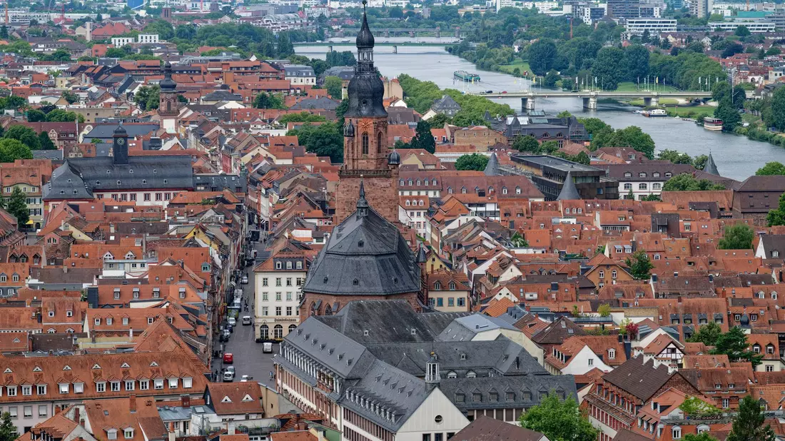 Heidelberg führt Mindestpreise für Uber und Co. ein. (Archivbild) - Bild: Uwe Anspach/dpa