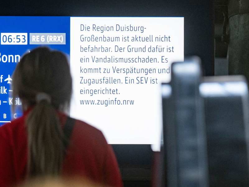 Weiterer Brandanschlag auf Bahnstrecke. - Foto: Benjamin Westhoff/dpa