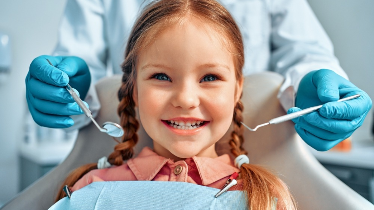 Zungenreinigung: Ein unterschätzter Schlüssel zur Kariesprävention bei Kindern - Foto: presseportal.de