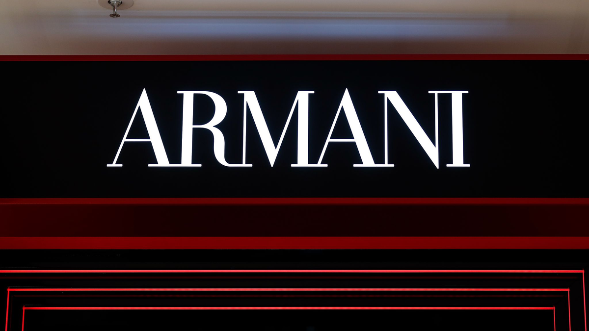 Die italienische Wettbewerbsbehörde hat Armani-Unternehmen zu einer Geldstrafe von 3,5 Millionen Euro verurteilt. (Symbolbild) - Foto: Gerald Matzka/dpa