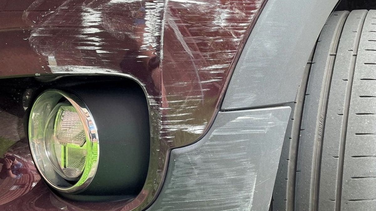 POL-PDKL: Clubman gestreift und abgehauen - Foto: presseportal.de