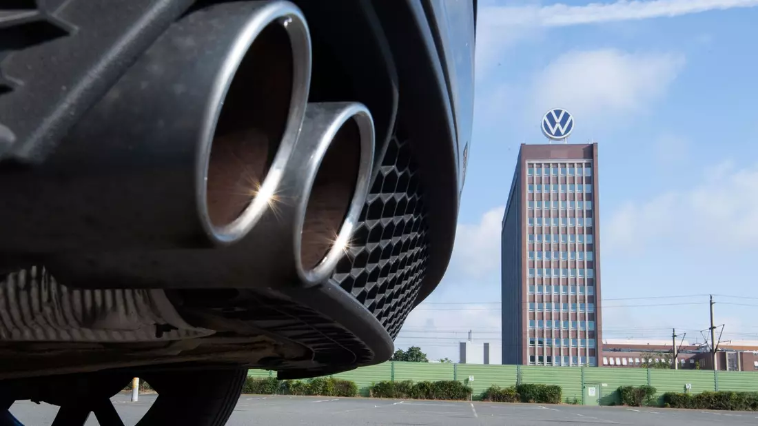 Schlappe für Volkswagen: Der EuGH hält eine Argumention des Konzerns vor einem deutschen Gericht für nicht zulässig. (Archivbild) - Bild: Julian Stratenschulte/dpa