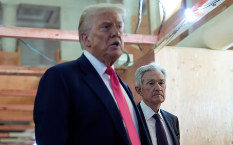 Fed-Chef Powell ist seit Monaten das Ziel verbaler Attacken von US-Präsident Trump. (Archivbild) - Foto: Julia Demaree Nikhinson/AP/dpa