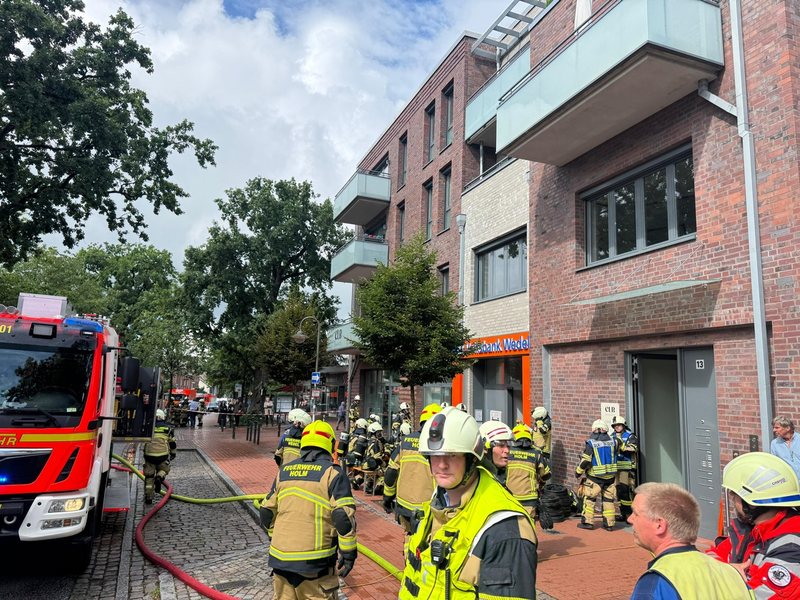 FW-PI: Wedel: Kellerbrand sorgt für starke Rauchentwicklung in Wohn- und Geschäftshaus - Foto: presseportal.de