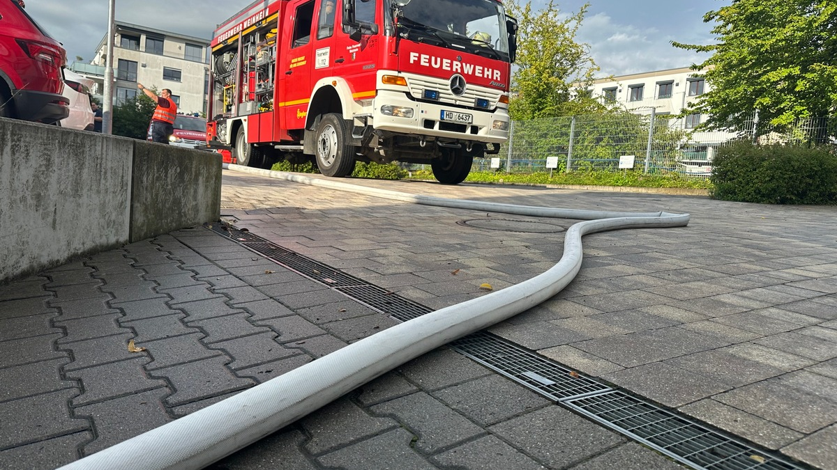 FW Weinheim: Heftiges Unwetter sorgt für mehrere Feuerwehreinsätze Tiefgaragen, Keller und Straßen betroffen - Foto: presseportal.de