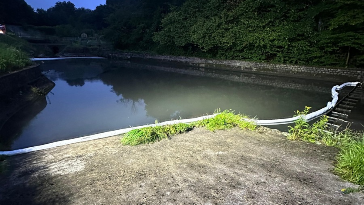 FW-RS: ABC-Einsatz nach LKW Brand - Foto: presseportal.de