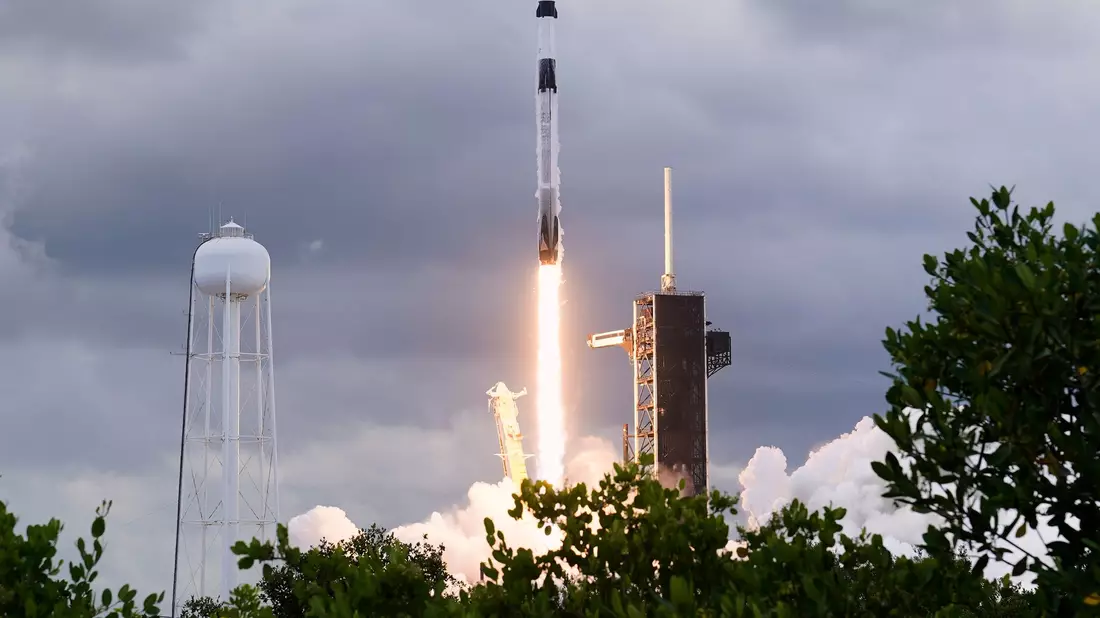 Die Crew-11 ist an der ISS angekommen.  - Bild: John Raoux/AP/dpa