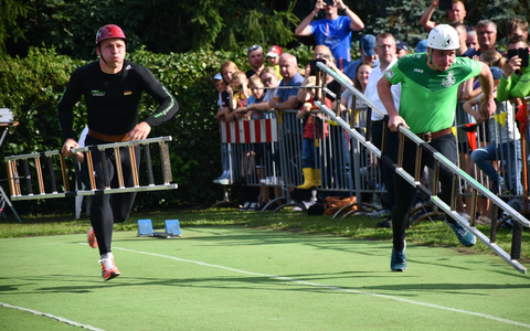 Drei neue deutsche Rekorde bei Deutschen Feuerwehr-Meisterschaften / Internationaler Feuerwehrsportwettkampf begeistert in Torgau (Sachsen) - Foto: presseportal.de