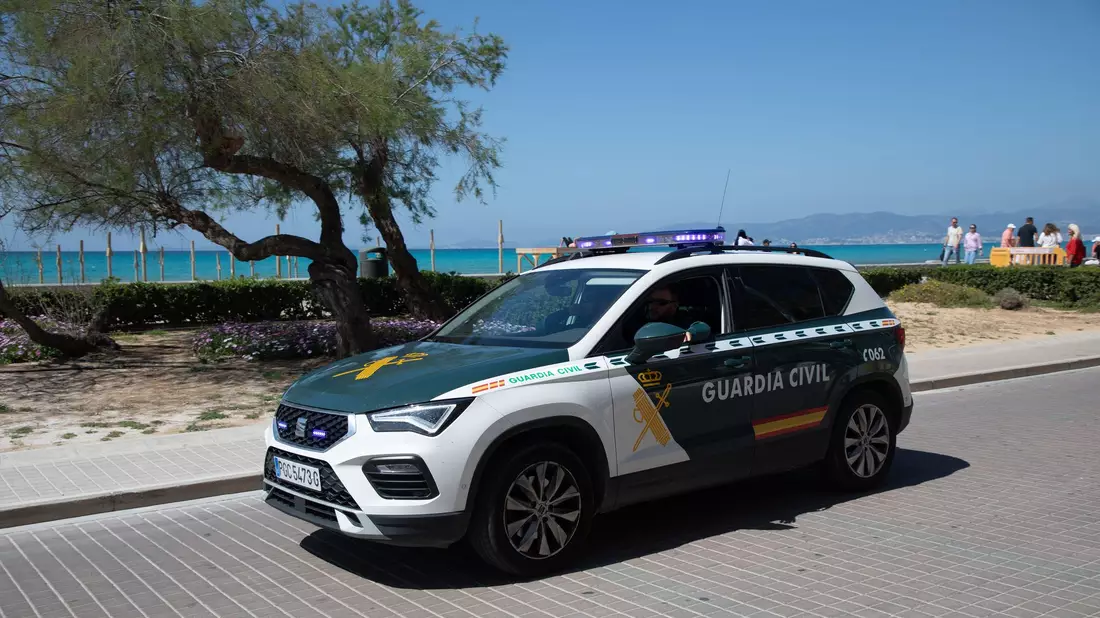 Die Polizei kontrolliert in diesem Jahr häufiger an der Promenade und in der Schinkenstraße. (Archivbild) - Bild: Clara Margais/dpa