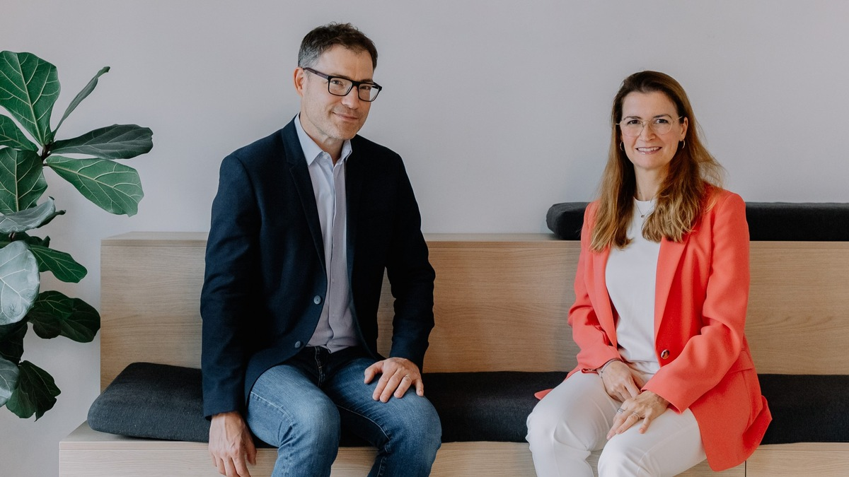 EnBW und Ladelösungsanbieter ChargeHere schließen Partnerschaft für die Wohnungswirtschaft / Der Vertriebsbereich für Wohnungswirtschaft der EnBW nutzt damit zukünftig das Ladeangebot von ChargeHere - Foto: presseportal.de