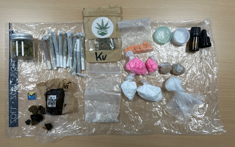 HZA-BI: Unterwegs mit allerlei Drogen im Gepäck/Bielefelder Zoll entdeckt Schmugglerpärchen auf der A44 in Geseke - Foto: presseportal.de