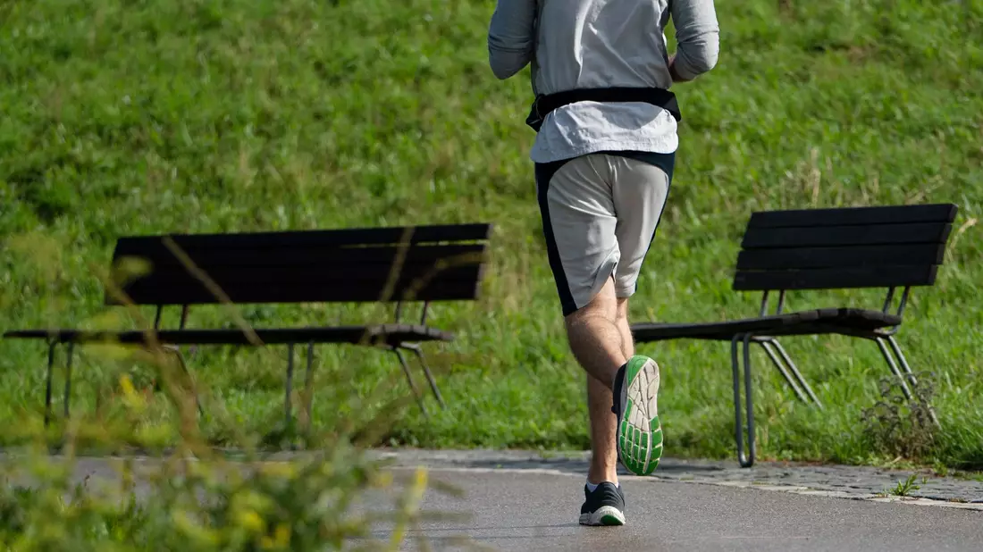 Ab 30 Minuten moderater Aktivität pro Tag können gesundheitliche Vorteile erzielt werden (Archivbild). - Bild: Markus Lenhardt/dpa