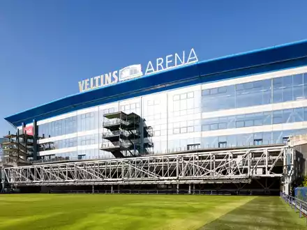 Vor 20 Jahren wurden Namensrechte übernommen / Schriftzug der Veltins-Arena strahlt weithin ins Revier und steht für Schalker Gastlichkeit - Foto: presseportal.de