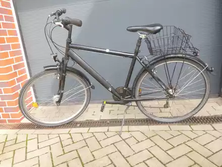 POL-LG: ++ Betrunkener Mann entwendet E-Scooter - Alarmanlage löst aus ++ Erkennt jemand das Fahrrad? ++ PKW brennt - Ermittlungen laufen ++ Mann fährt auf Verkehrsinsel und flüchtet ++ - Foto: presseportal.de