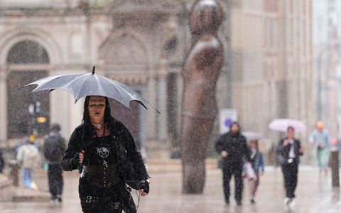 Sturm Floris sorgt für Unwetter in Großbritannien und Irland. - Foto: Jacob King/PA Wire/dpa