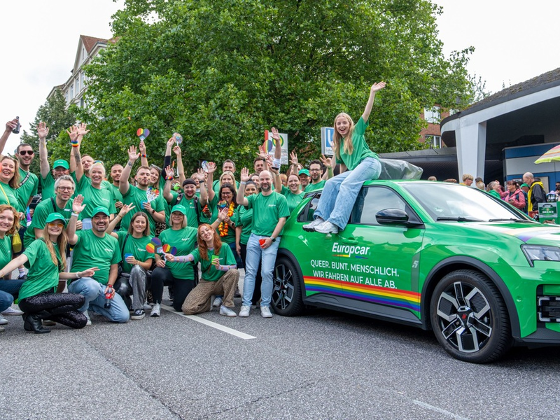 Queer. Bunt. Menschlich. Europcar fährt auf alle ab - und nimmt erstmals am CSD in Hamburg teil - Foto: presseportal.de