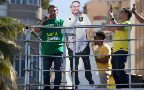 In mehreren Städten demonstrierten Unterstützer Bolsonaros und forderten eine Amnestie für ihn. - Foto: Bruna Prado/AP/dpa