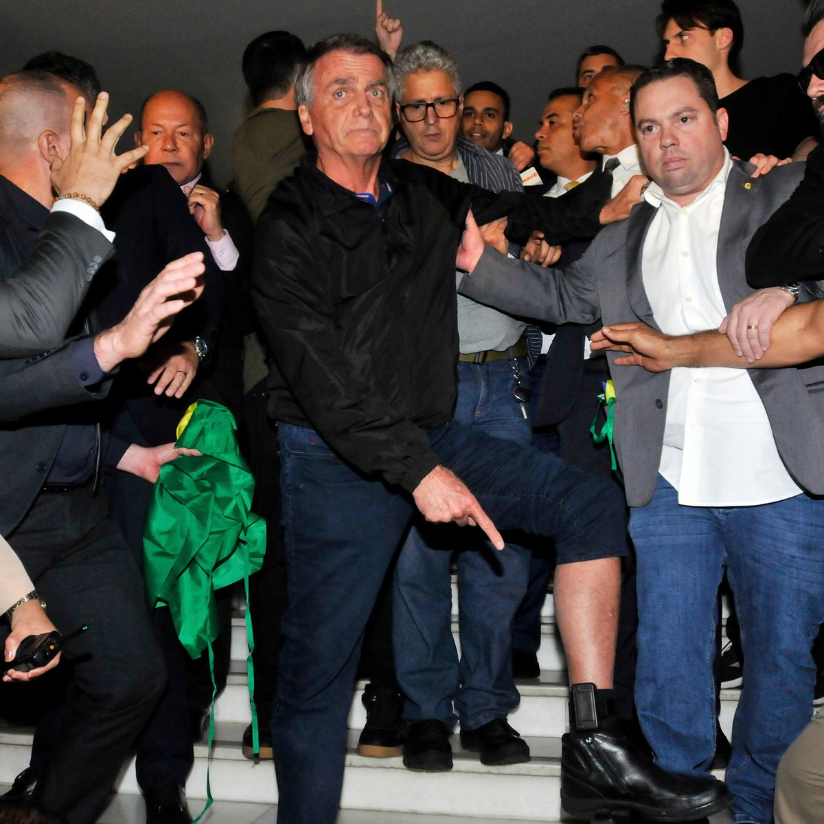 Ex-Präsident Jair Bolsonaro steht unter strengen Auflagen und muss eine Fußfessel tragen. (Archivbild) - Foto: Minervino Junior/Correio Brazilienze - D.A Press/dpa