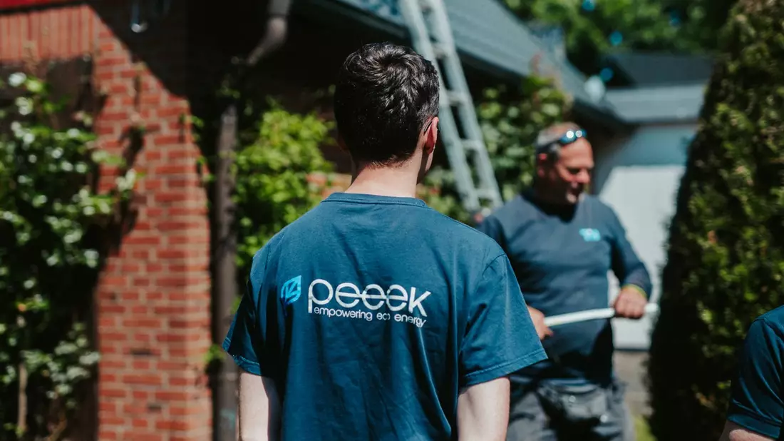 Peeek Industry Solutions GmbH: Vom Dach bis zur Strombörse – wie Unternehmen den maximalen Gewinn aus ihrer PV-Anlage ziehen - Bild: presseportal.de