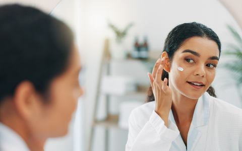 IKW-Jugendstudie: Wie die Gen Z mit Beauty-Routinen die Kontrolle im Alltag zurückgewinnt - Foto: presseportal.de