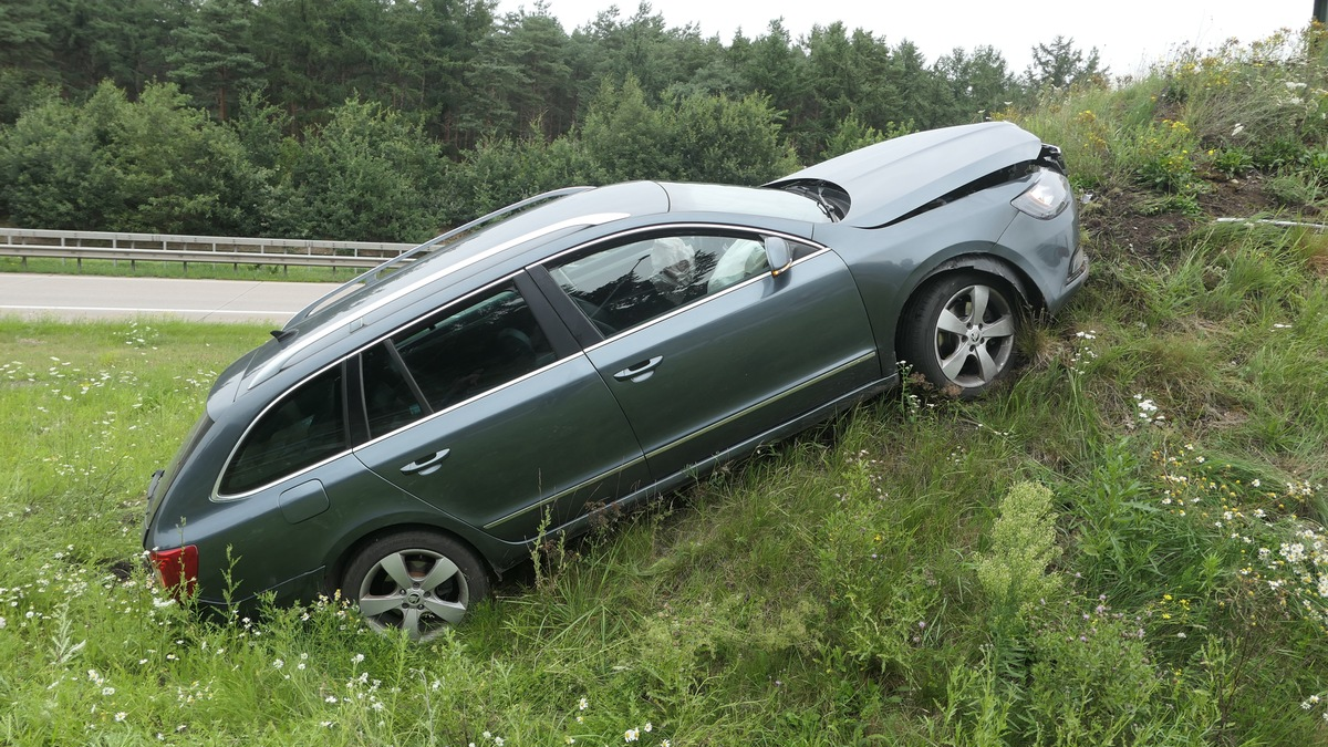 POL-DEL: Autobahnpolizei Ahlhorn: Während der Fahrt eingeschlafen und in Großenkneten von der Autobahn 1 abgekommen - Foto: presseportal.de