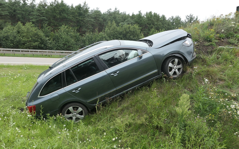 POL-DEL: Autobahnpolizei Ahlhorn: Während der Fahrt eingeschlafen und in Großenkneten von der Autobahn 1 abgekommen - Foto: presseportal.de