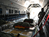 Mit Airbus-A400M-Maschinen bringt die Bundeswehr die Güter in den Luftraum über Gaza. - Foto: Sven Käuler/dpa